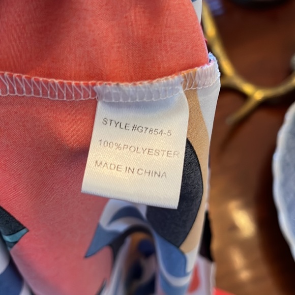 Jodifl Colorful Flowy top - Picture 9 of 9